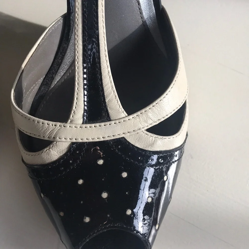Via Spiga Black and Cream Heels - Picture 5 of 5
